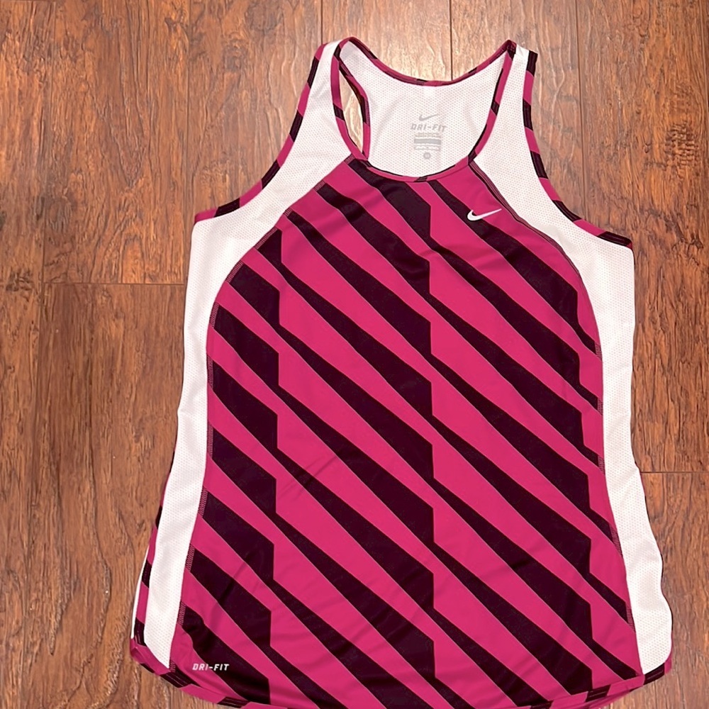 EUC NIKE Purple racerback tank top women size medium dri-fit